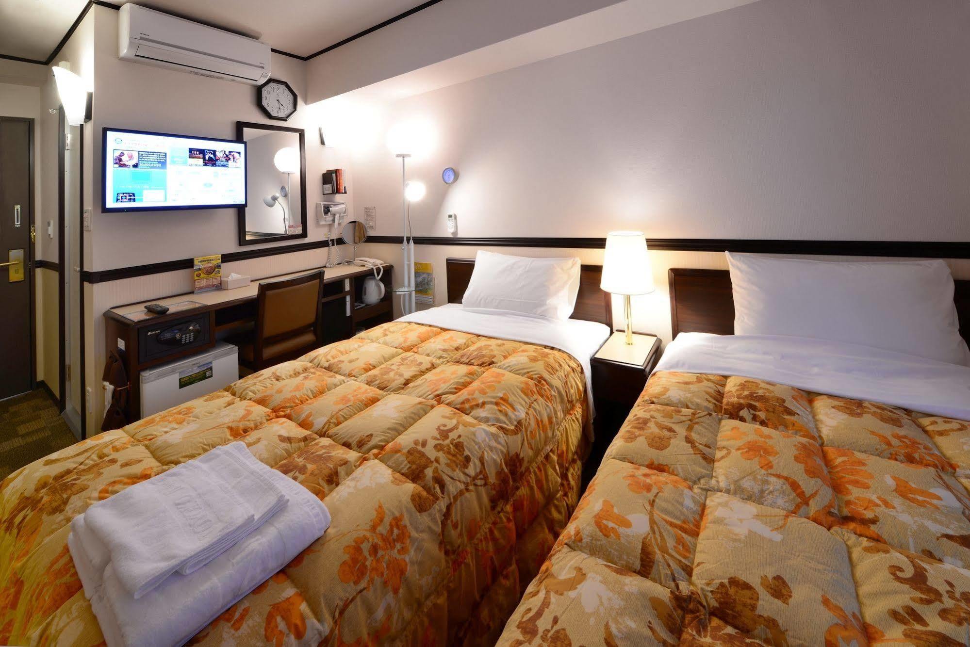 Toyoko Inn Sendai Higashi-Guchi No 2 Esterno foto